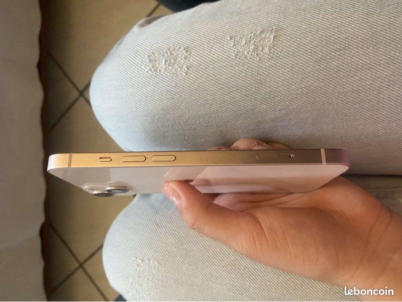 IPhone 13 rose (image 4)