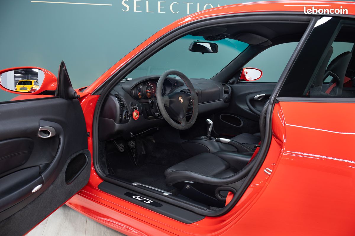 PORSCHE 911 (996.1) GT3 | Faible Kilométrage | Rouge Indien | Sièges baquet (image 8)