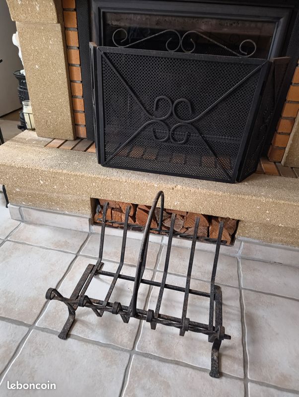 Pare feu +panier a bois (image 1)