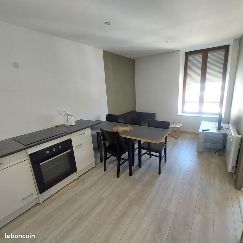 Immeuble 18 pièces 300 m² · à Bourbonne-les-Bains · 300 m² · 205 000 €