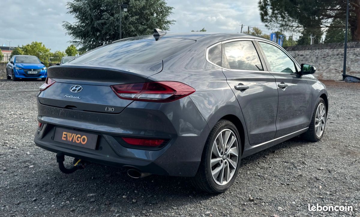 HYUNDAI I30 FASTBACK 1.4 T-GDI 140Ch CREATIVE - SUIVI CONSTRUCTEUR - ATTELAGE - CARPLAY (image 3)