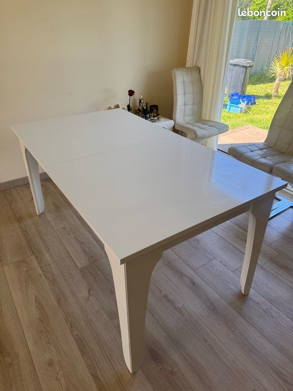 Table a manger (image 5)