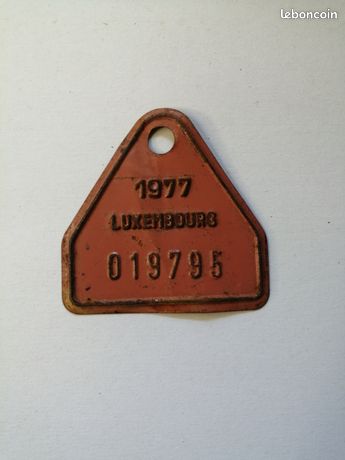 lot de plaques vélomoteur vélo, état selon les photos (Gebraucht) in Le lot de plaques vélomoteur vélo, état selon les photos (Gebraucht) in Le