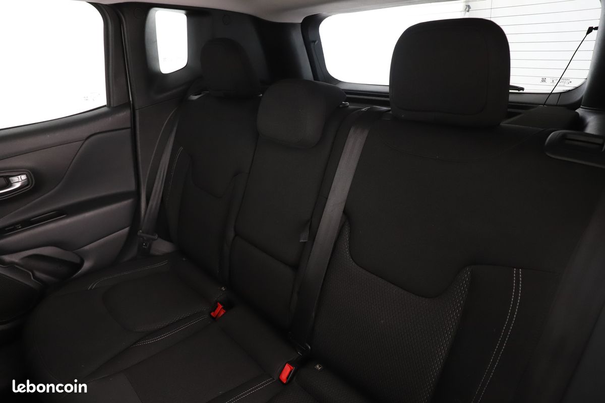 Jeep Renegade 1.3 GSE T4 Limited BVR6 150 ch (image 8)
