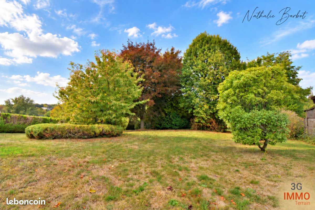 Terrain 800 m² · à Pouillon · 91 400 €
