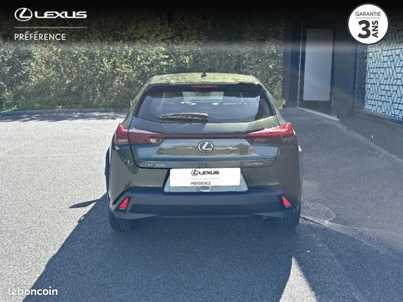 Lexus UX 250h 2WD (image 4)