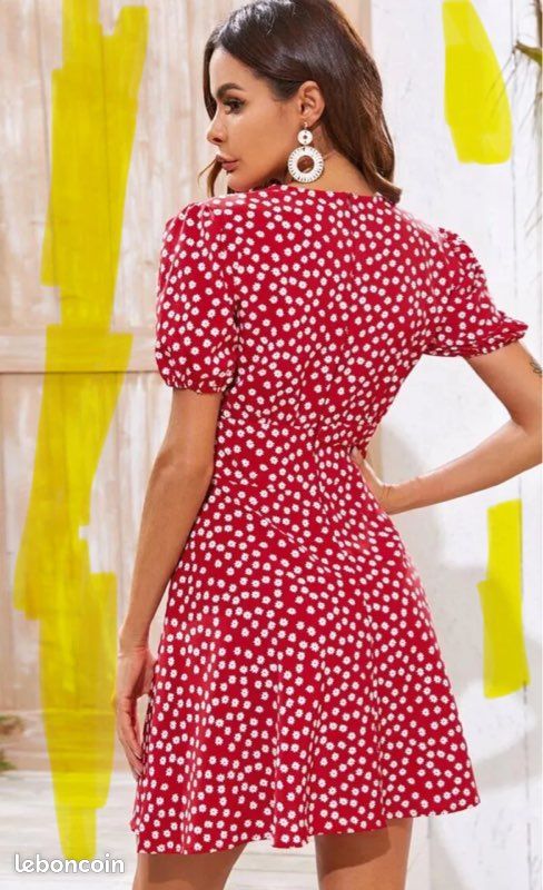 Robe Courte Été Mini Robe Fleurie Ceinture Col En V Manches Courtes Décontracté Cintrée Robe Courte Été Mini Robe Fleurie Ceinture Col En V Manches Courtes Décontracté Cintrée