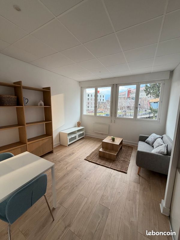 Appartement 1 pièce 30 m² · à Grenoble · 30 m² · 650 €/mois