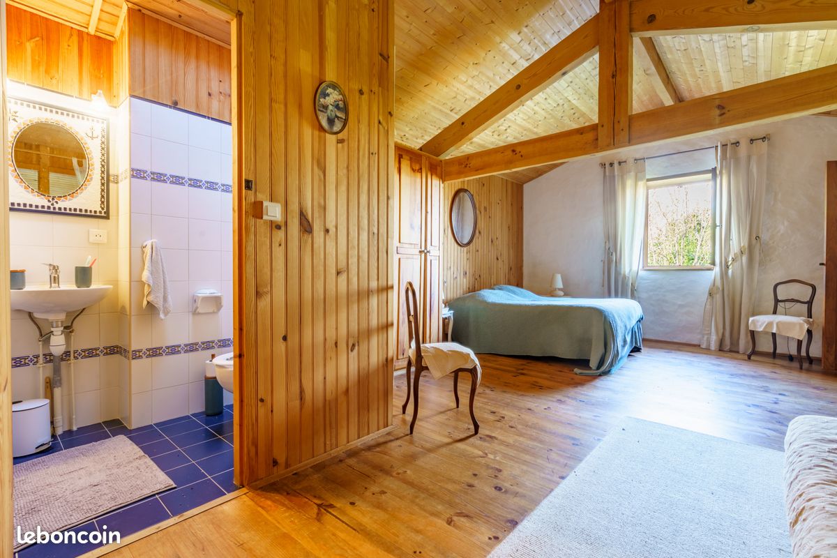 Maison 5 pièces 130 m² - Saint-André-de-Seignanx 40390 (image principale 8)
