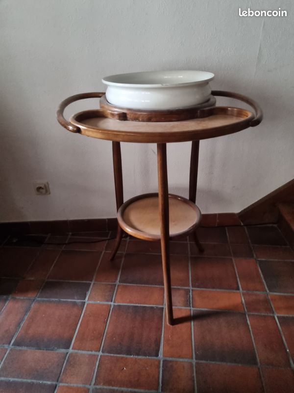 Meuble de toilette ancien (image 1)