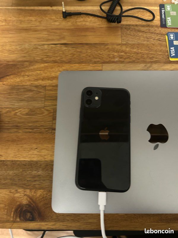 Iphone 11 (image 3)