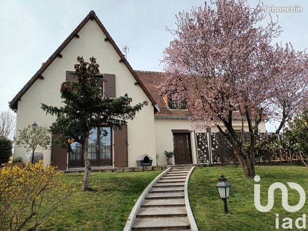 Maison 7 pièces 267 m²