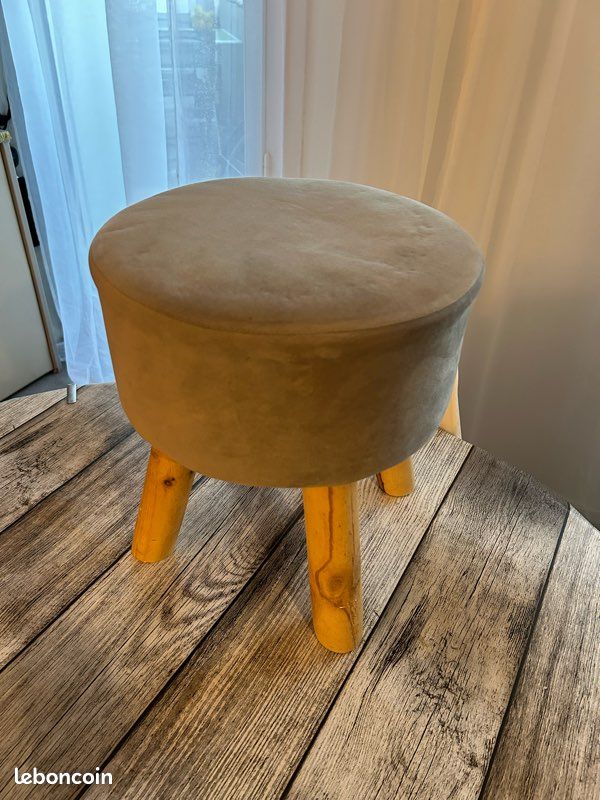 Pouf (image 1)