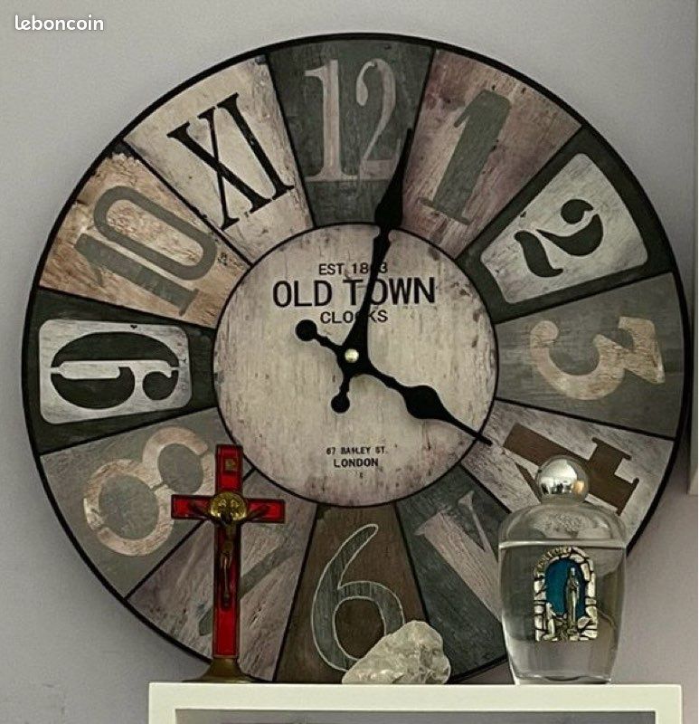 Horloge de style industriel (image 1)