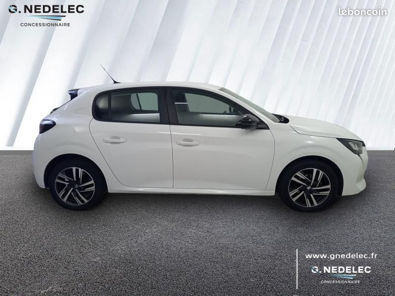 Peugeot 208 1.2 PureTech 75ch S&S STYLE (image 4)