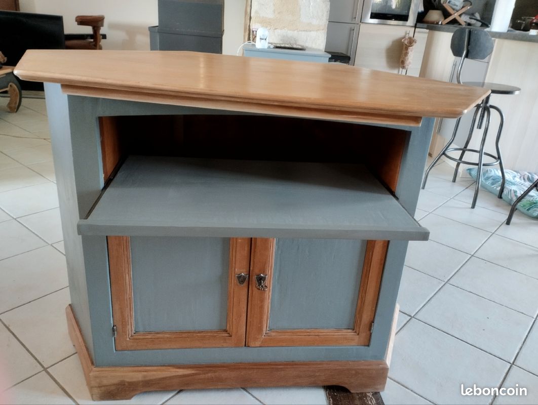 Meuble TV avec plateau amovible (image 3)