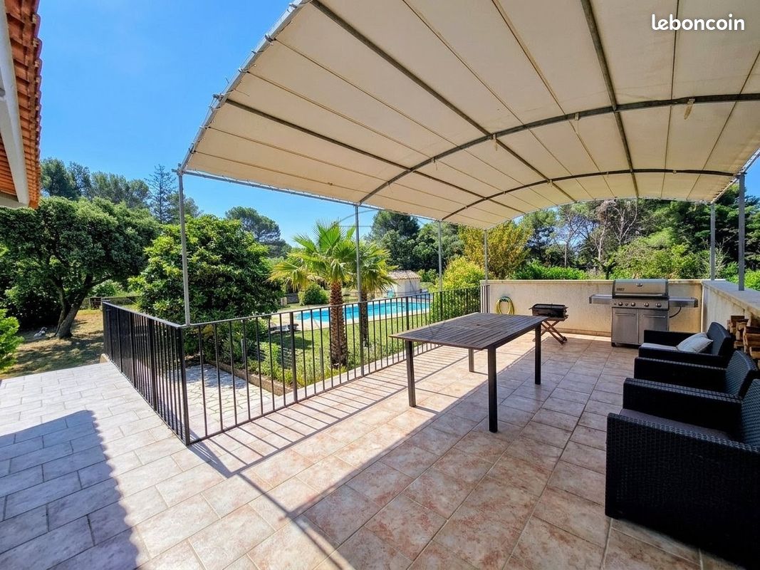 Maison 6 pièces 233 m² · à Saint-Chamas · 233 m² · 899 000 €