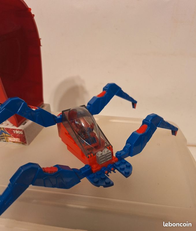 2 Mega Bloks Marvel Spider Man