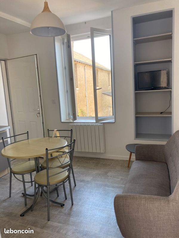 Appartement 2 pièces 28 m² · à Thouars · 28 m² · 410 €