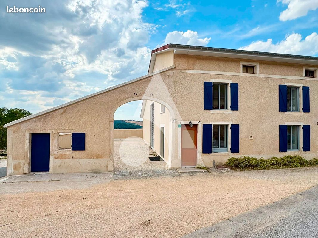 Maison 4 pièces 142 m² · à Brixey-aux-Chanoines · 142 m² · 860 €
