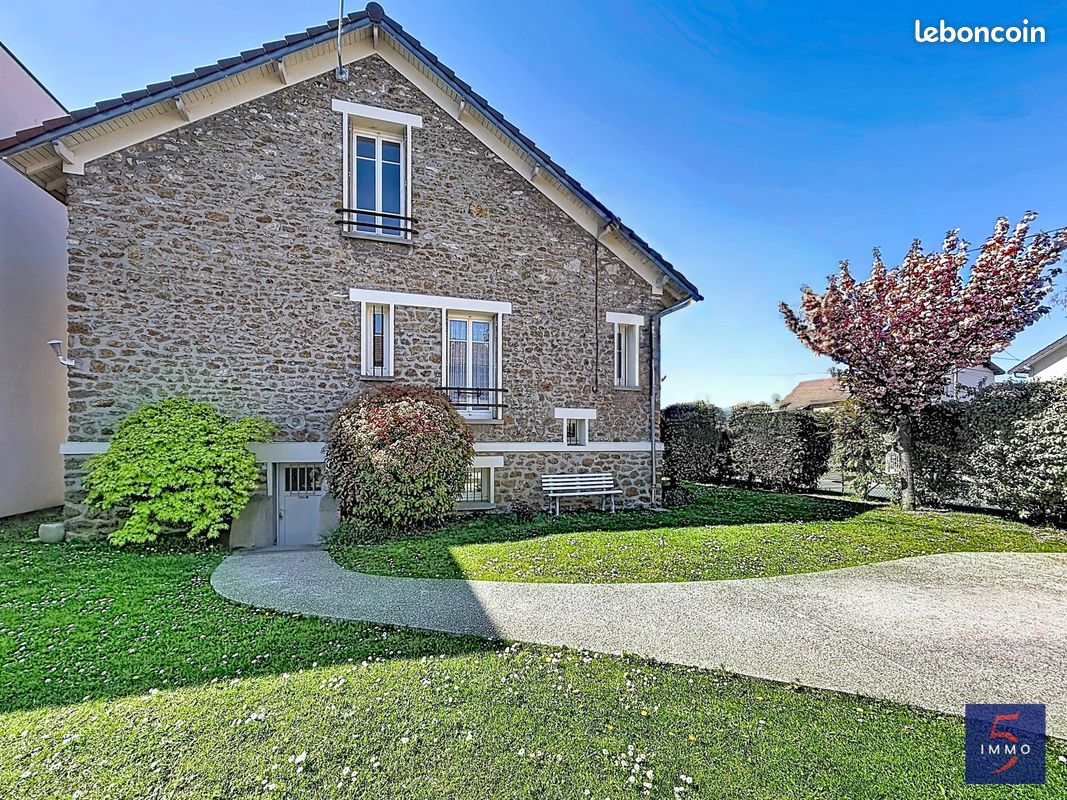 Maison 5 pièces 86 m² · à Vaires-sur-Marne · 86 m² · 379 000 €