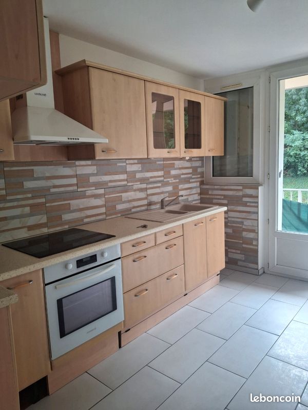 Appartement 2 pièces 53 m² · à Saint-Étienne · 53 m² · 700 €
