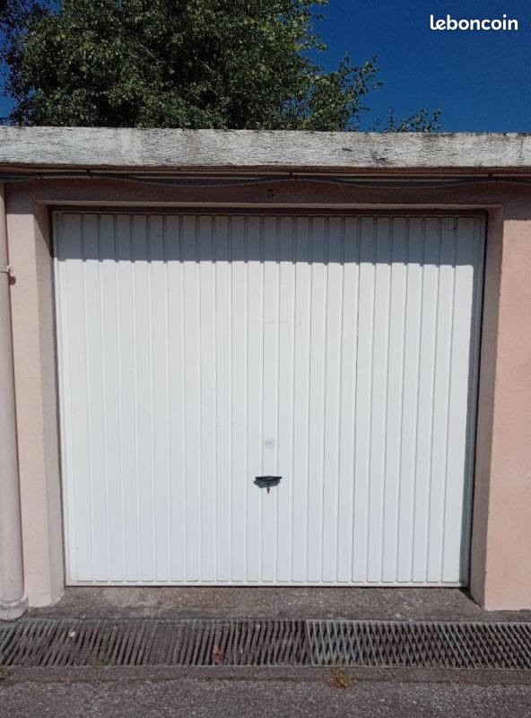 Garage Saint Egreve · à Saint-Égrève · 63 €