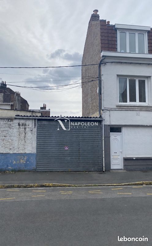 Terrain 27 m² · à Lille · 27 m² · 57 500 €