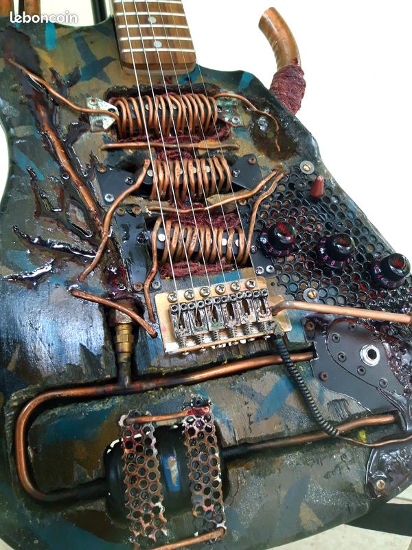 Guitare Steampunk Mika Custom Arts Guitars (image 2)
