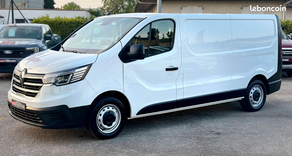 Renault Trafic L2 H1 2,0 BLUEDCI 150CV PACK GRAND CONFORT GPS APPLE CARPLAY + CLIMATISATION + LED + CAMERA AR (image 1)