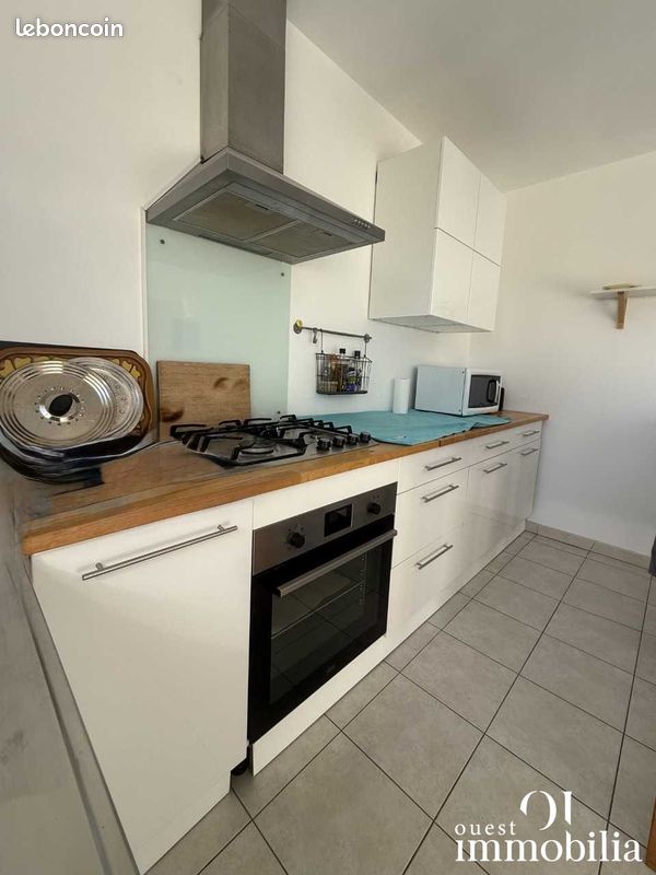 Maison 4 pièces 80 m² · à Mésanger · 80 m² · 861 €