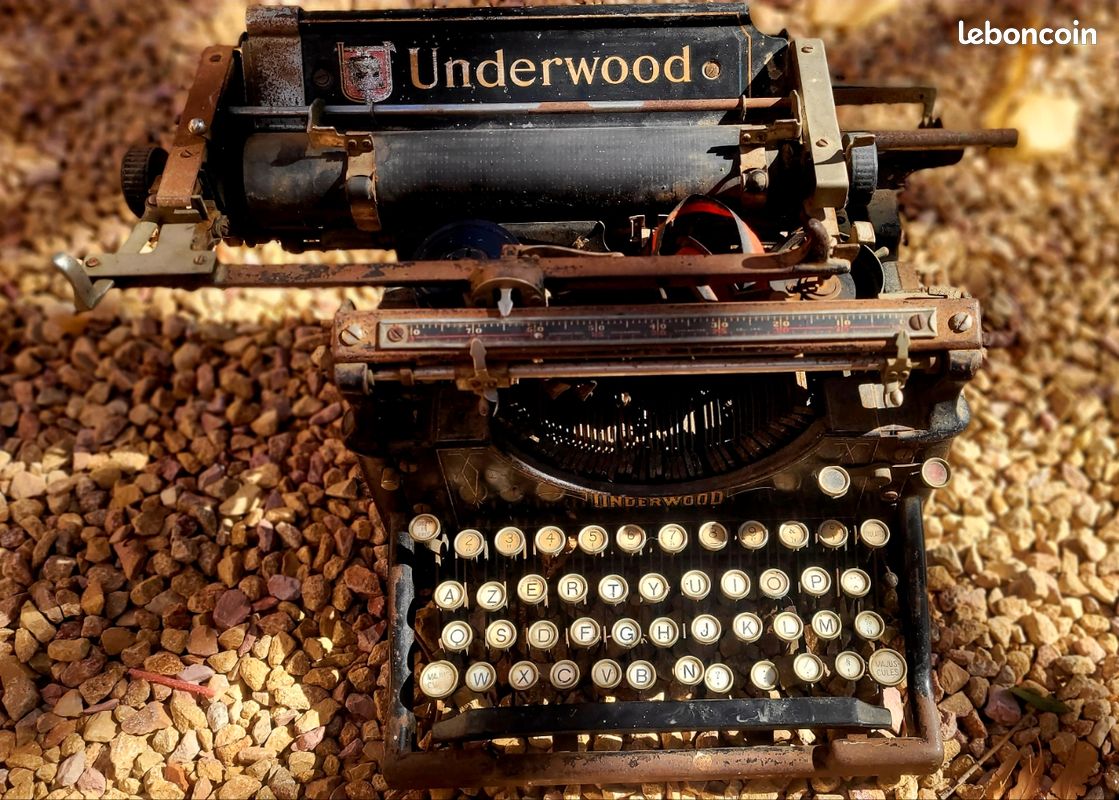 Machine a écrire Underwood (image 1)