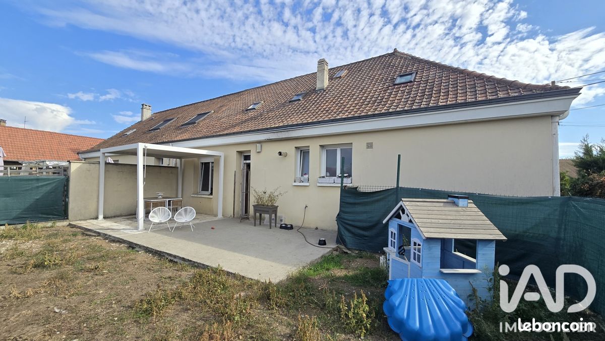 Maison 4 pièces 136 m² · à Champagné · 136 m² · 235 000 €