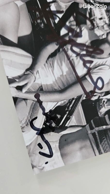 Carte avec 4 autographes : HALLYDAY ,VARTAN , HARDY, SHEILA (image 4)