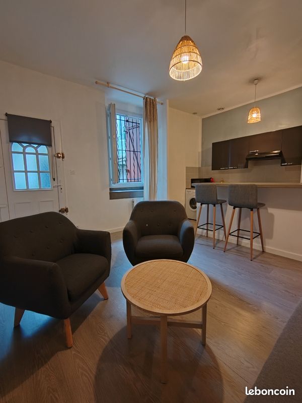 Appartement 1 pièce 30 m² · à Nîmes · 30 m² · 550 €/mois