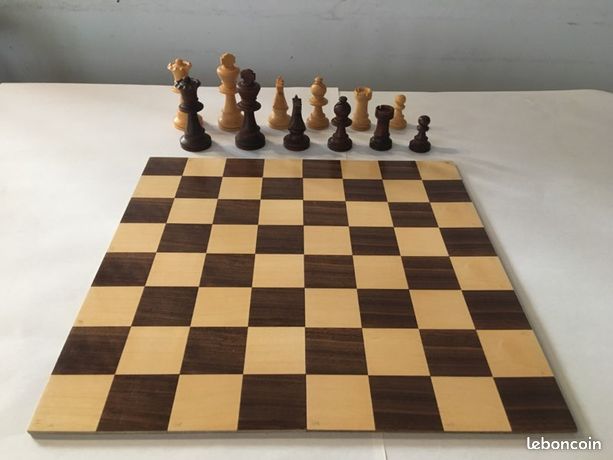 Magnifique jeu d'échecs échiquier Lardy chess set rare Taille