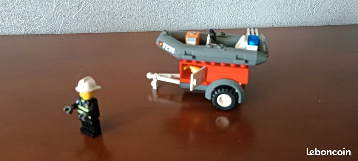 Lego city pompiers 7239 complet (image 3)