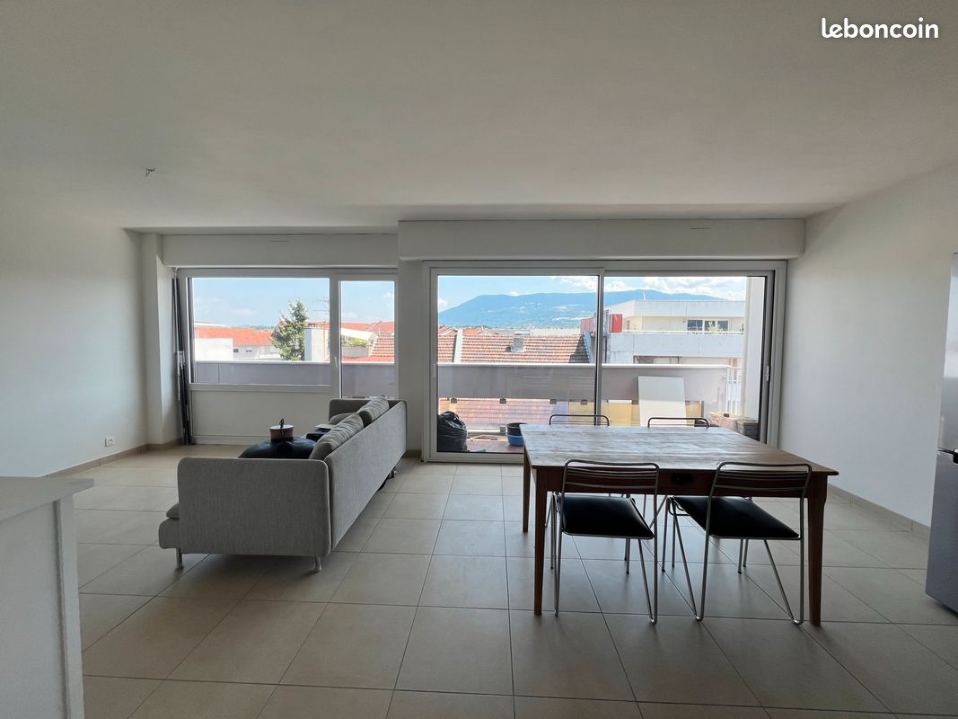 Appartement 4 pièces 85 m² · à Annemasse · 85 m² · 2 300 €