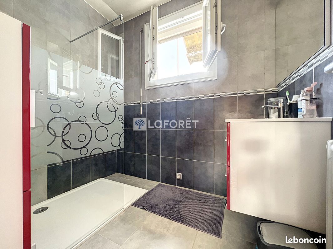 Pavillon 5 pièces 110 m² - Vernoux-en-Gâtine 79240 (image principale 11)