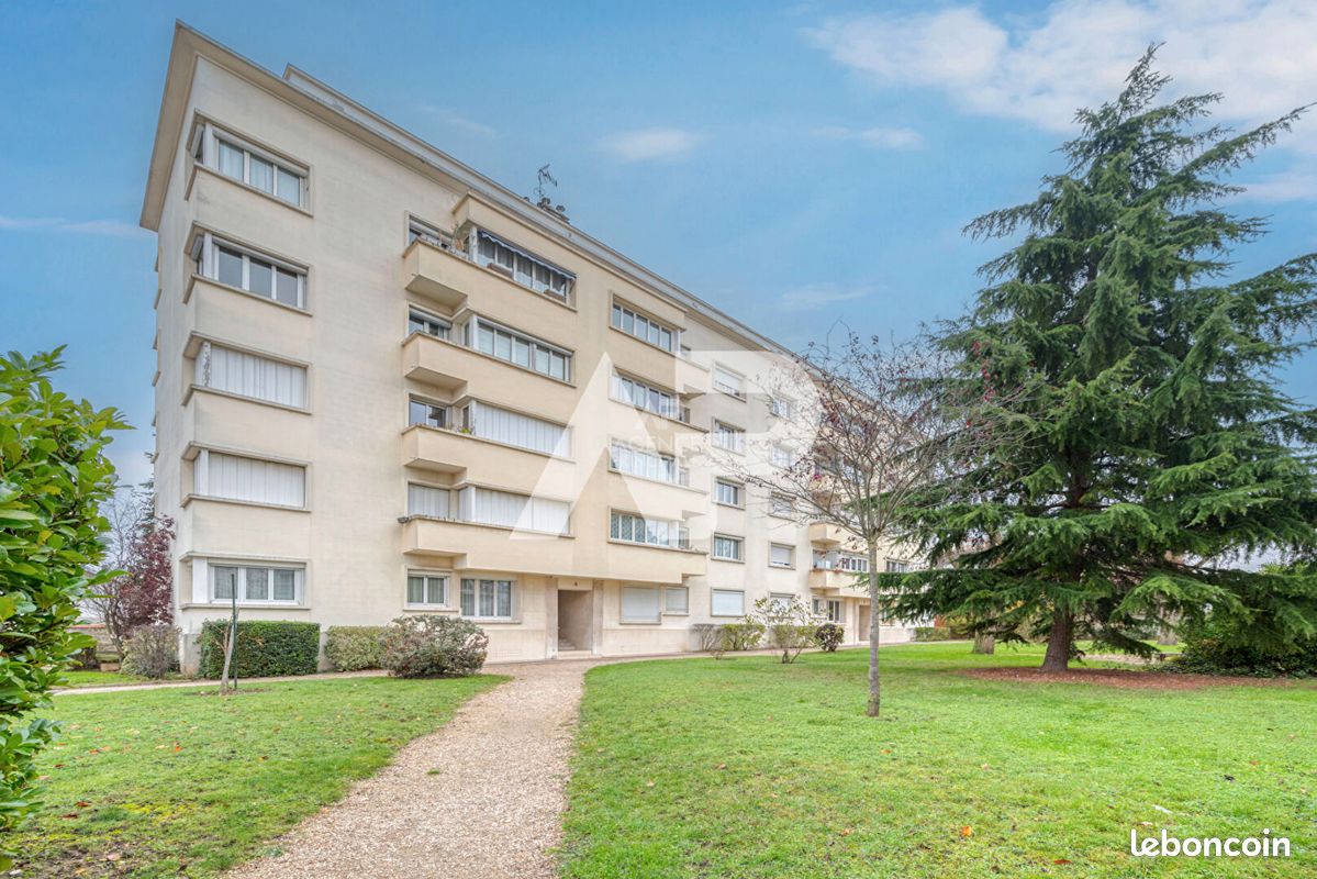 Appartement 4 pièces 79 m² · à Nanterre · 79 m² · 1 750 €