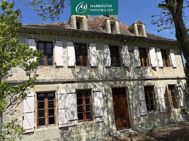 Maison 9 pièces 283 m²