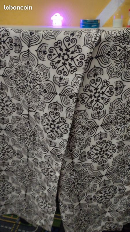 Déco chemin de table noir et blanc (image 3)