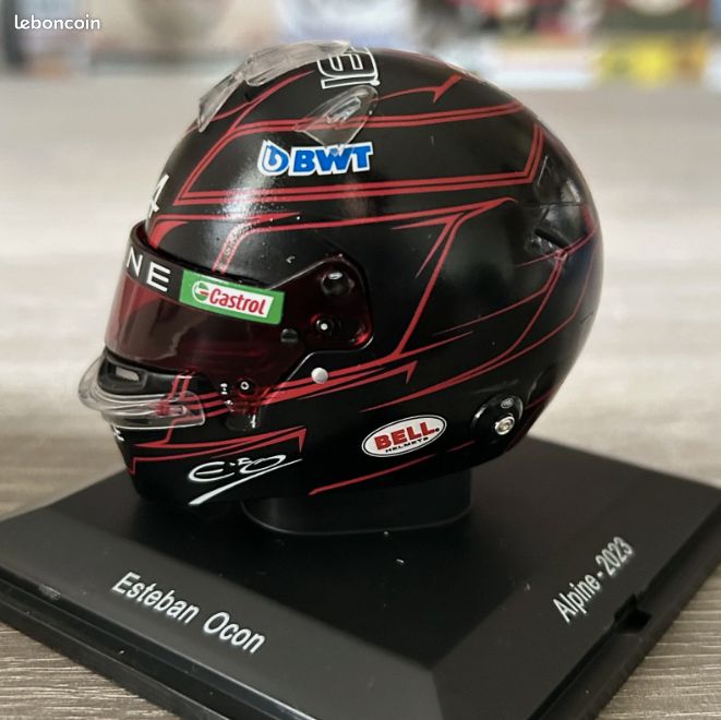 Casque Spark 1/5 Esteban Ocon - BWT Alpine F1 GP Japon 2023 - Précommande
