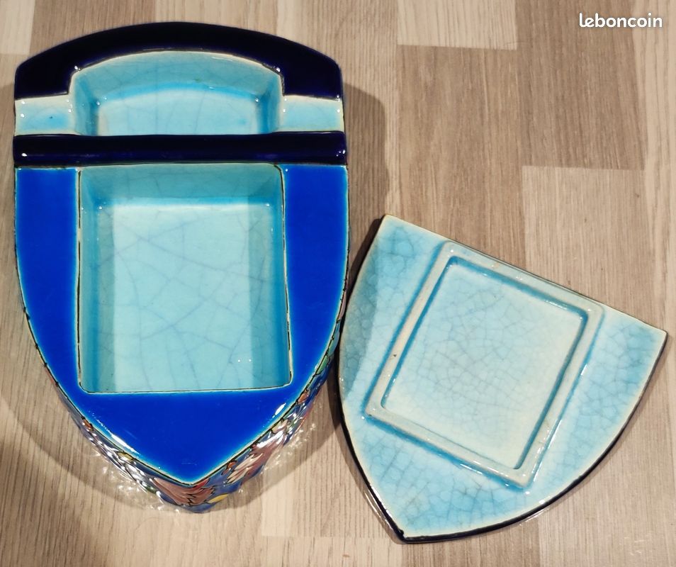 Cendrier et porte-cigarette céramique Forme Ecusson Emaux de Longwy