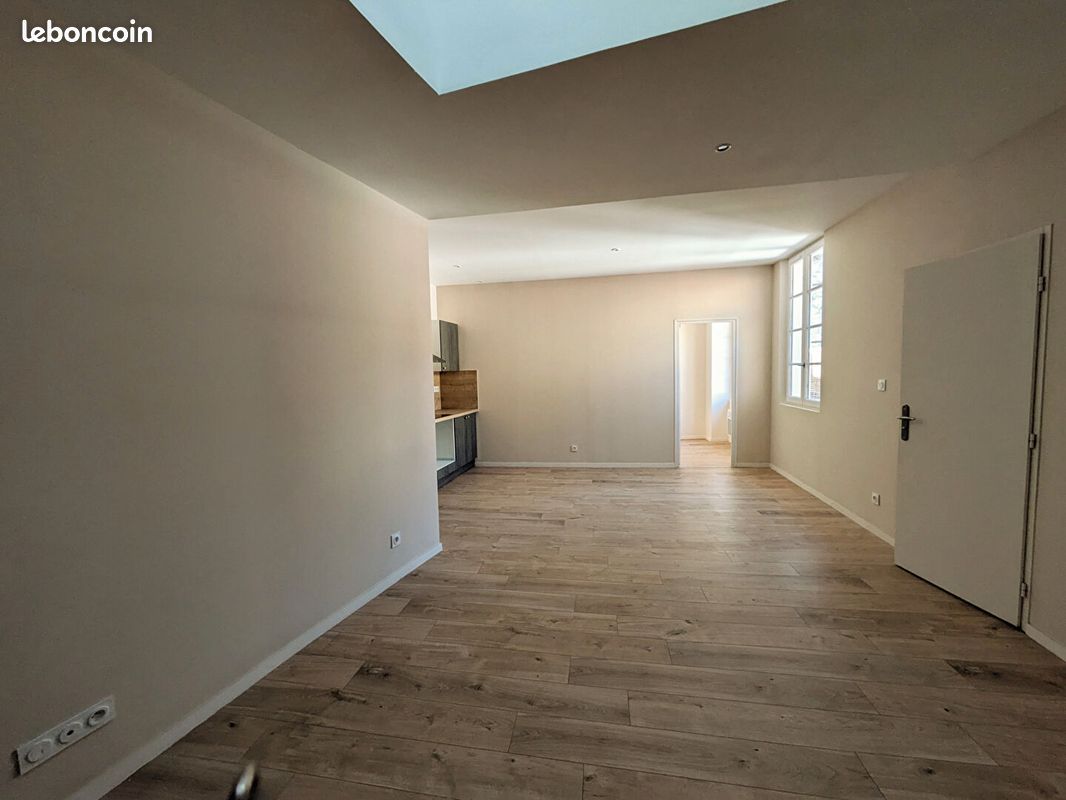 Appartement 3 pièces 57 m² · à Avignon · 57 m² · 650 €