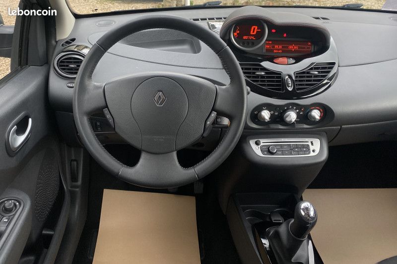 Renault TWINGO II 1.5 DCI 75CH DYNAMIQUE ECO² (image 6)