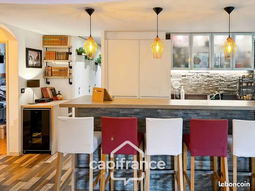Appartement 4 pièces 81 m² · à La Seyne-sur-Mer · 81 m² · 298 000 €