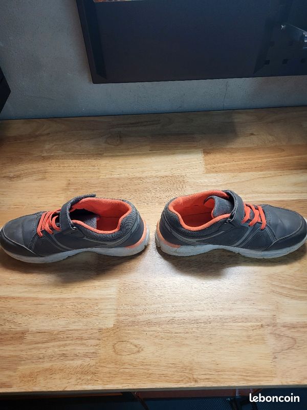 CHAUSSURE DE RANDONNÉE HOMME QUECHUA DECATHLON - Alger Algérie