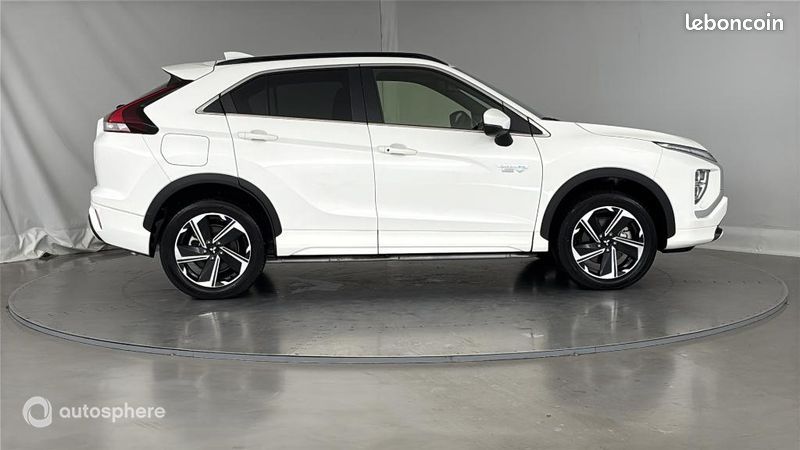 Mitsubishi Eclipse Cross 2.4 MIVEC PHEV 188ch Intense 4WD (image 4)