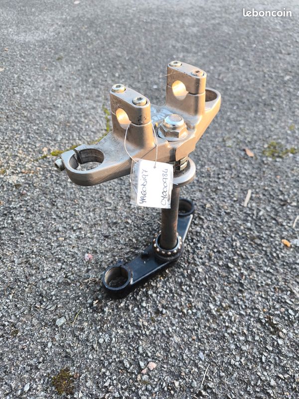 🏍️ Té de fourche supérieur + inférieur YAMAHA 600 DIVERSION – 1992 à 2003 (image 2)